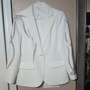 Elegant White Blazer with Silver and Gold Accents